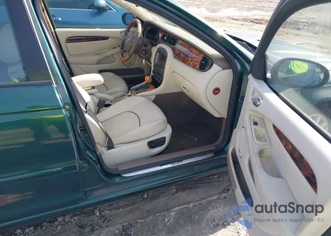 2005 Jaguar X-Type 3.0 z USA, uszkodzony, nr VIN SAJWA51A65WE46982